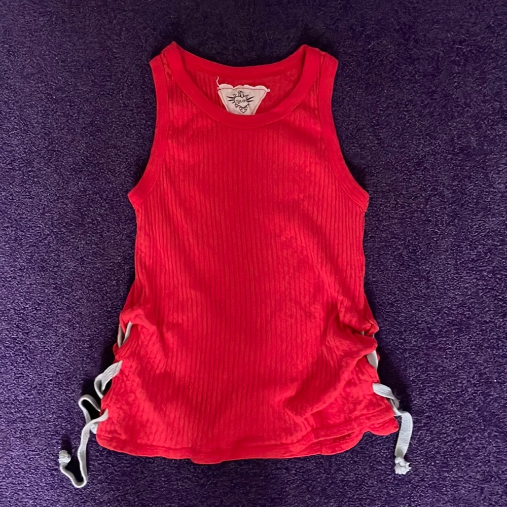 RED T2LOVE TANK SIZE 14 GIRLS